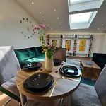 Apartman Old *