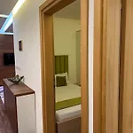 Old Apartman *